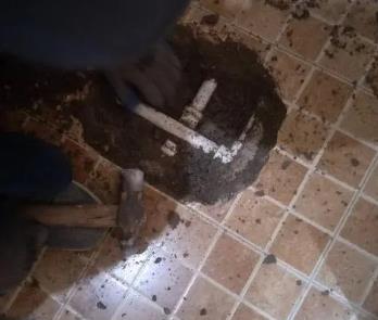 二七区卫生间漏水维修公司为您分享下卫生间渗水如何处理及注意事项